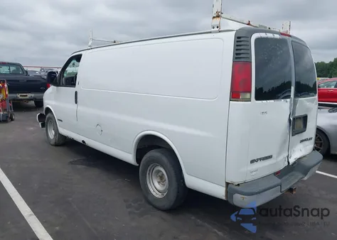 1999 Chevrolet Express z USA, uszkodzony, nr VIN 1GCFG15W9X1145423